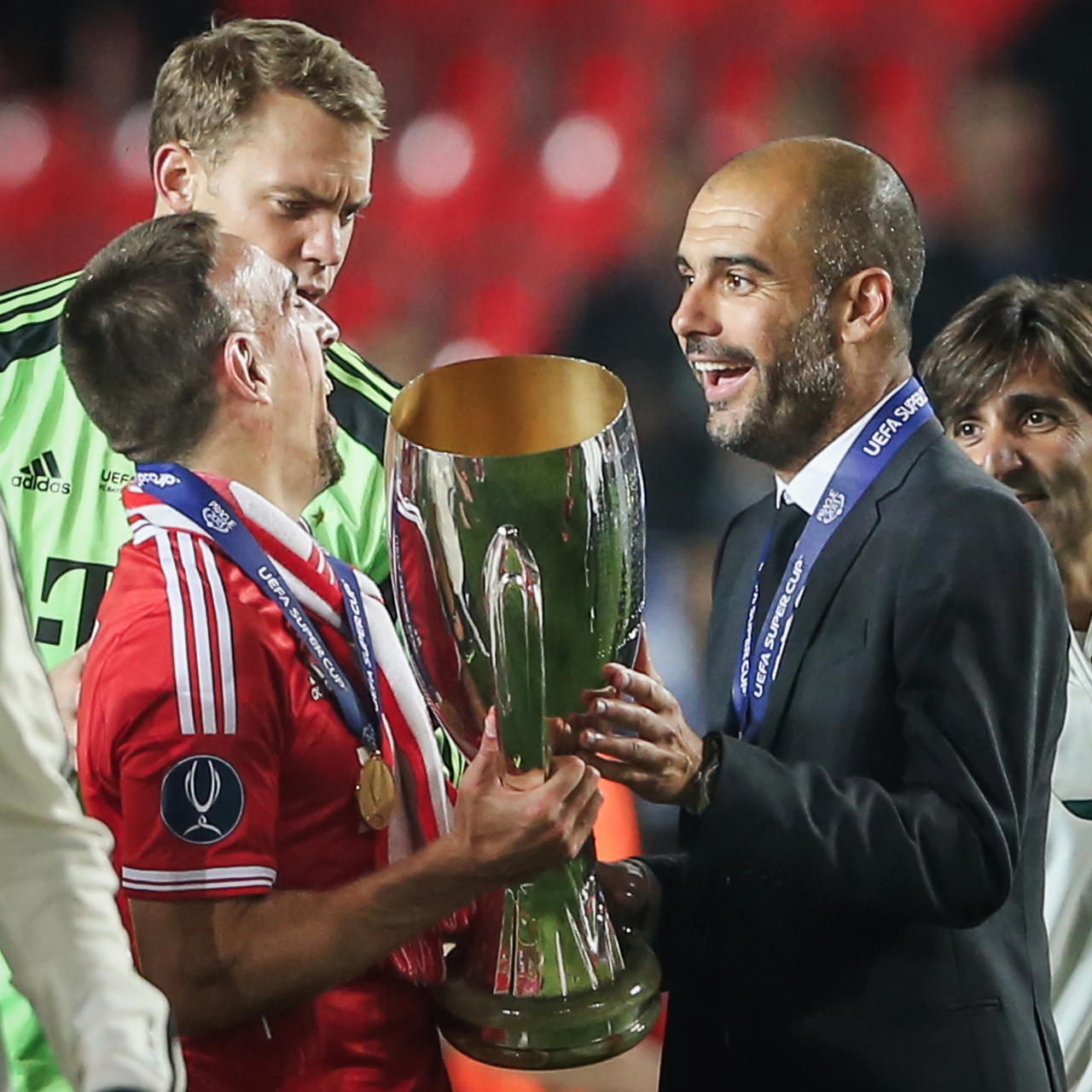 欧超杯赛前走向成谜，塞维利亚手感冰凉，震撼外界，高层口径保持一致(曼城塞维利亚欧超杯直播)